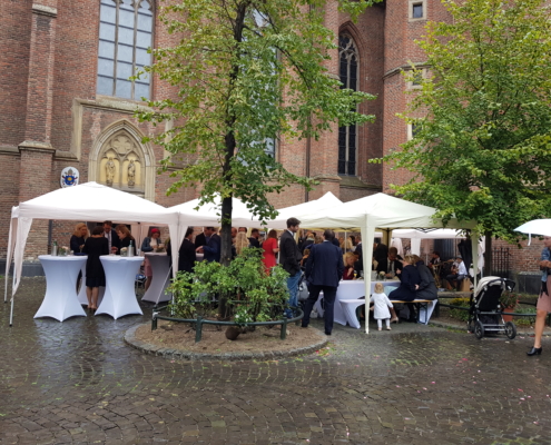 Klassischer Sektempfang in Düsseldorf an Sankt Lambertus