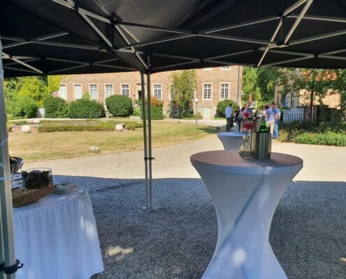 Sekt zur Hochzeit Haus Venne Drehnsteinfurt